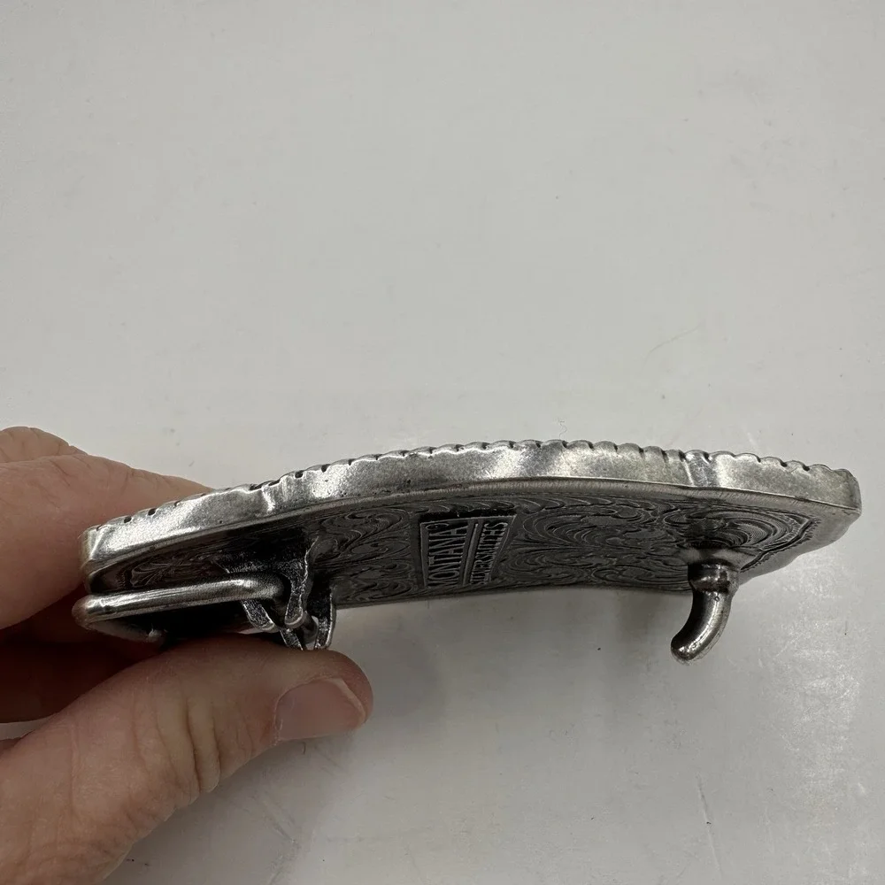 Montana Silversmiths waving american